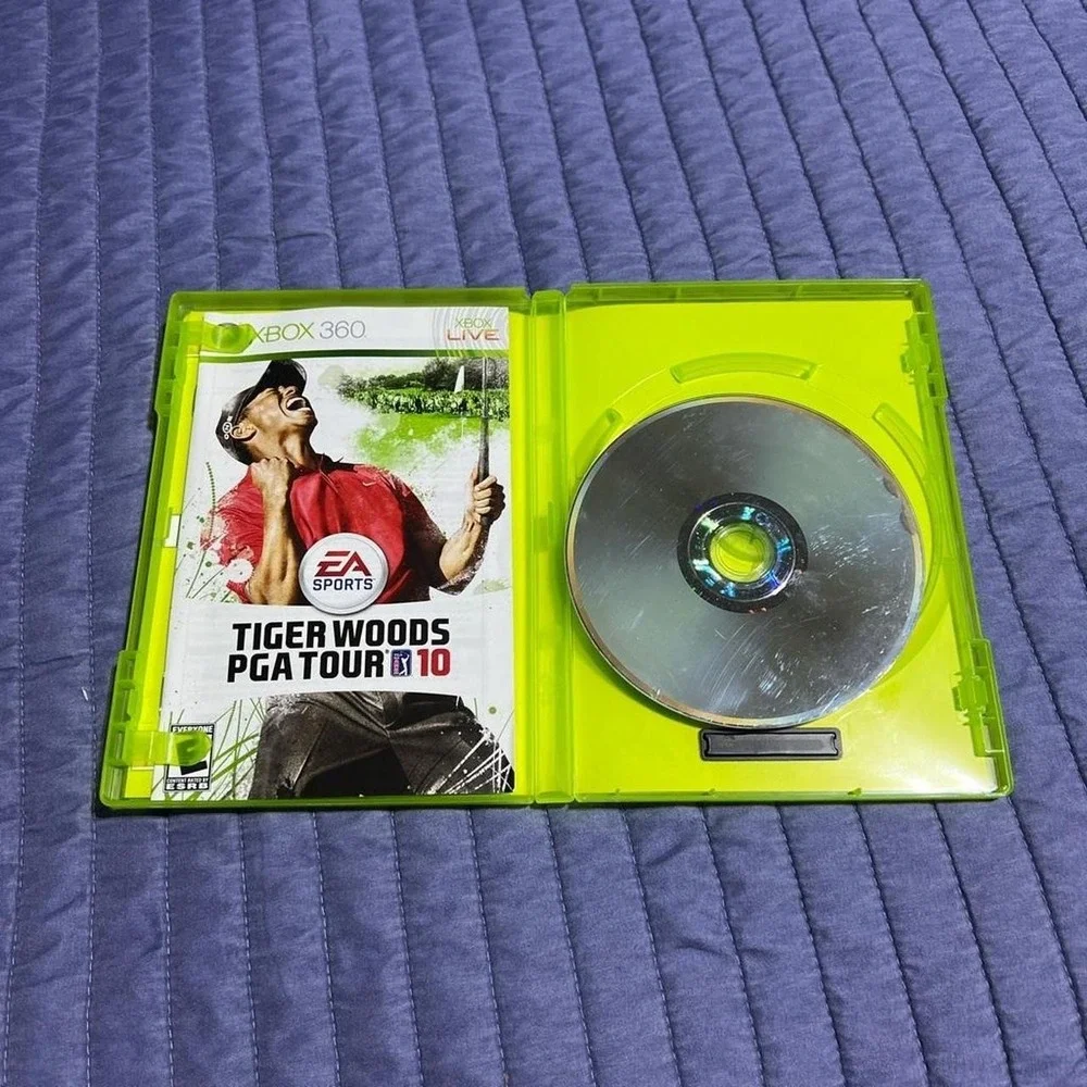 Tiger Woods PGA Tour 10 Xbox 360 EA Sports Golf Video Game with Manual